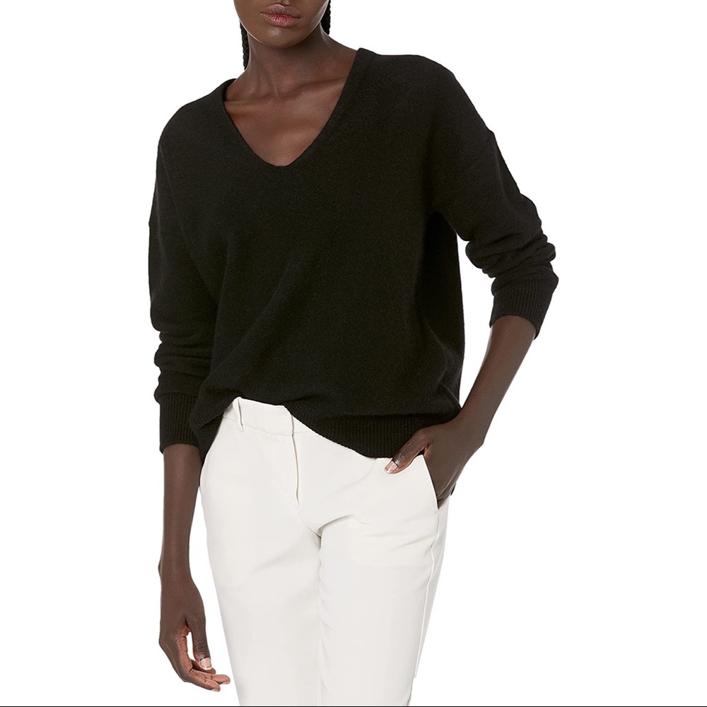 Vince Cashmere Sweater size L NWT